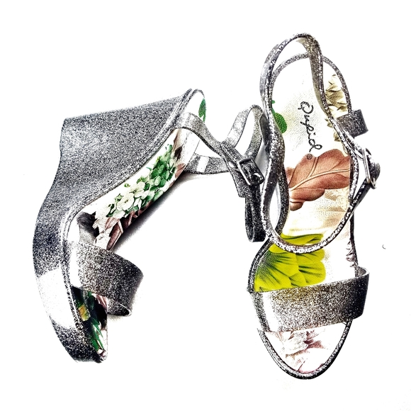 Qupid Glitter Platform Wedges - Picture 1 of 9